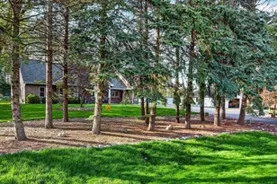 1216 E Apple Creek Rd, Appleton, WI 54913 - Photo 62