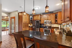 1216 E Apple Creek Rd, Appleton, WI 54913 - Photo 4