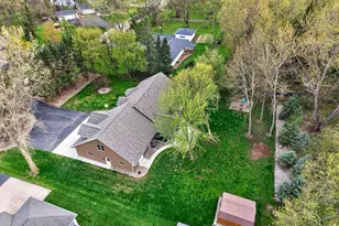 1216 E Apple Creek Rd, Appleton, WI 54913 - Photo 56