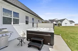 699 Blackberry Ct, Oneida, WI 54155 - Photo 48
