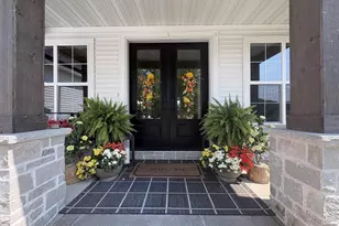 699 Blackberry Ct, Oneida, WI 54155 - Photo 2