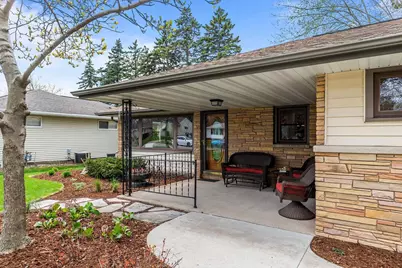 1611 Nicholas Street, Appleton, WI 54914 - Photo 4