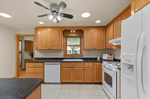 1611 Nicholas St, Appleton, WI 54914 - Photo 12