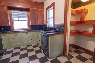 414 Fulton St, Waupaca, WI 54981 - Photo 10