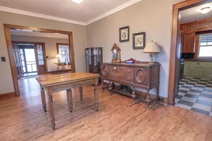 414 Fulton St, Waupaca, WI 54981 - Photo 8