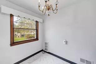 1465 Harvey St, Green Bay, WI 54302 - Photo 6