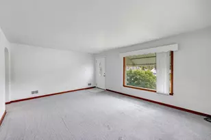 1465 Harvey St, Green Bay, WI 54302 - Photo 4