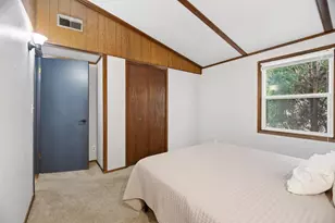 920 N Lark St, Oshkosh, WI 54902 - Photo 12