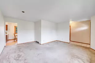 324 Kenney St, Green Bay, WI 54301 - Photo 4