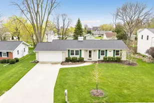 324 Kenney St, Green Bay, WI 54301 - Photo 1