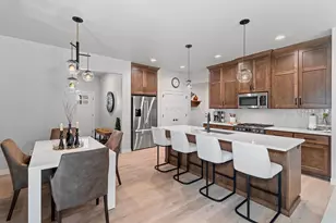 2832 Elm Tree Hl, Green Bay, WI 54313 - Photo 10