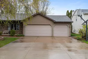 2212 W Seneca Dr, Appleton, WI 54914 - Photo 46