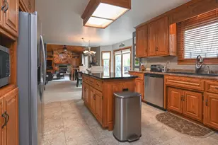 3156 Molly Brown Ln, Green Bay, WI 54313 - Photo 16