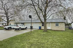 1665 W Paulson Rd, Green Bay, WI 54313 - Photo 2