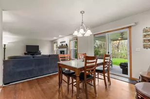 3663 Hickory Ridge Rd, Oshkosh, WI 54904 - Photo 8
