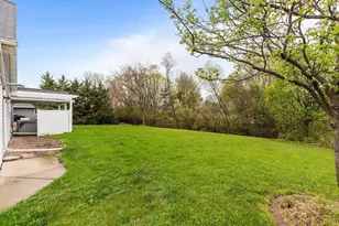 3663 Hickory Ridge Rd, Oshkosh, WI 54904 - Photo 46