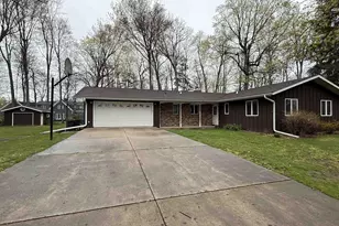 925 Ridlington Ave, Shawano, WI 54166 - Photo 36