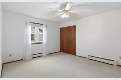 82 Spencer Village Court, Appleton, WI 54914 - Photo 18