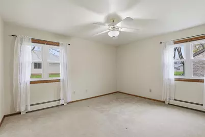 82 Spencer Village Court, Appleton, WI 54914 - Photo 14