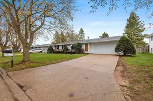 1281 Alice Dr, Green Bay, WI 54304 - Photo 32