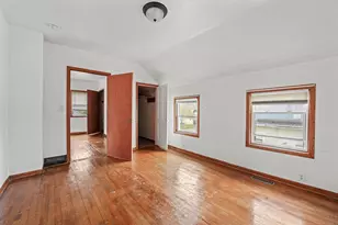 318 Sterling Ave, Oshkosh, WI 54901 - Photo 16