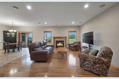 3663 Half Crown, De Pere, WI 54115 - Photo 2