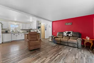 21 Primrose Cir, Clintonville, WI 54929 - Photo 12
