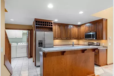 1243 Prairie Falcon Trail, Green Bay, WI 54313 - Photo 6