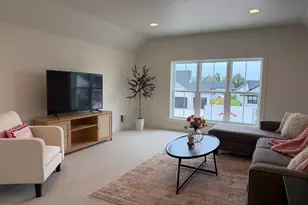2528 N Stellita Cir, De Pere, WI 54114 - Photo 24