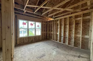 2528 N Stellita Cir, De Pere, WI 54114 - Photo 8
