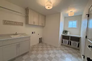 2528 N Stellita Cir, De Pere, WI 54114 - Photo 18