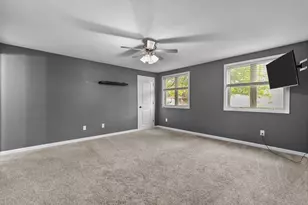 2206 Meadowbrook Ct, Oshkosh, WI 54904 - Photo 20