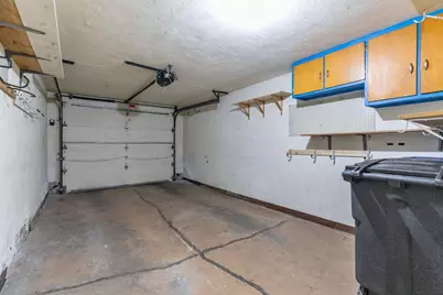 2206 Meadowbrook Court #A, Oshkosh, WI 54904 - Photo 32