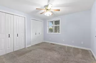 2206 Meadowbrook Ct, Oshkosh, WI 54904 - Photo 26