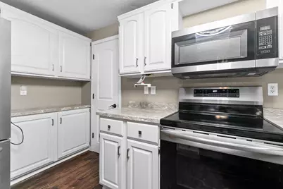 2206 Meadowbrook Court #A, Oshkosh, WI 54904 - Photo 14