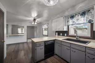 2110 Elm View Dr, Green Bay, WI 54304 - Photo 54