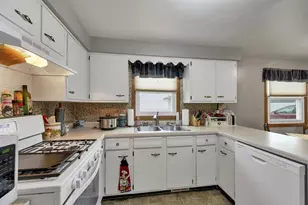 2110 Elm View Dr, Green Bay, WI 54304 - Photo 28
