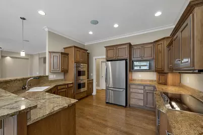 3335 Langdon Street, Green Bay, WI 54311 - Photo 8