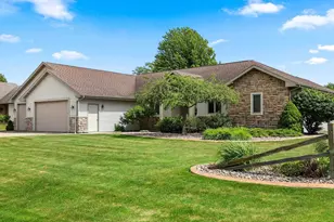 W4847 Cliff View Dr, Sherwood, WI 54169 - Photo 2