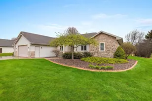 W4847 Cliff View Dr, Sherwood, WI 54169 - Photo 48
