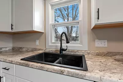536 Wilson Avenue, Appleton, WI 54915 - Photo 8