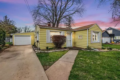 427 Lark Street, Oshkosh, WI 54902 - Photo 2