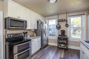 332 Rosalia St, Oshkosh, WI 54901 - Photo 8