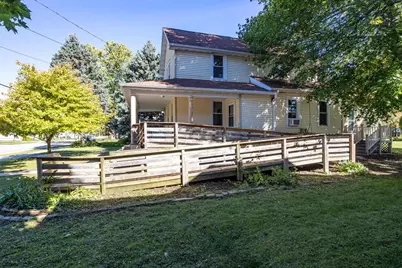 332 Rosalia Street, Oshkosh, WI 54901 - Photo 2