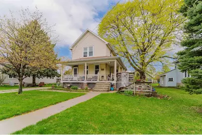 332 Rosalia Street, Oshkosh, WI 54901 - Photo 2