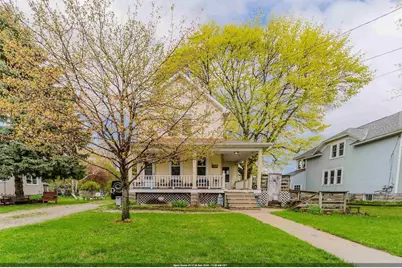 332 Rosalia Street, Oshkosh, WI 54901 - Photo 1