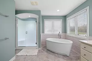 230 Oakbrook Dr, Pulaski, WI 54162 - Photo 14