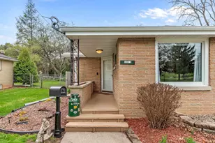 1911 S Carpenter St, Appleton, WI 54915 - Photo 28