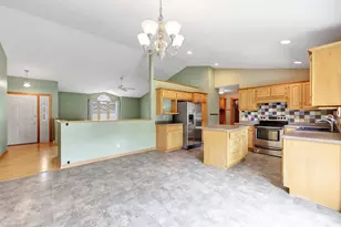 1145 Tara Marie Ln, Green Bay, WI 54303 - Photo 8