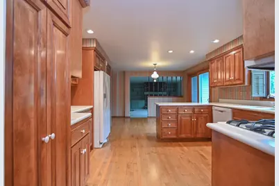 3095 Pine Ridge Court, Green Bay, WI 54311 - Photo 10